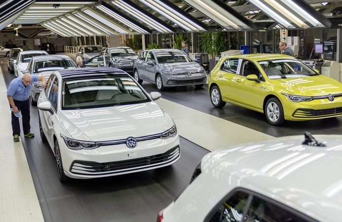 Tendencijos: pernai „Volkswagen“ pardavimai Europoje ir Kinijoje sumažėjo, o Šiaurės Amerikoje – ūgtelėjo,