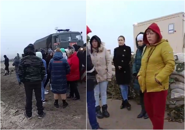 Prie Rusijos ir Ukrainos sienos rusų karių artimieji reikalauja išvesti juos iš fronto