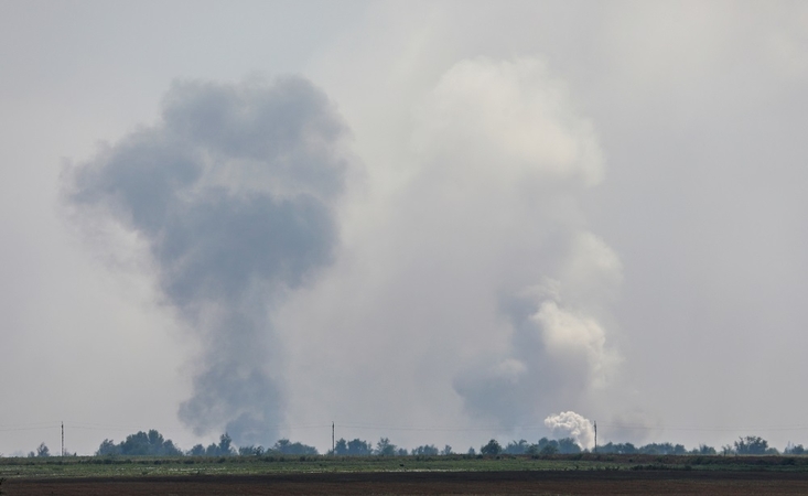 Rusija: šaudmenų sandėlio sprogimą Krymą sukėlė „sabotažo aktas“