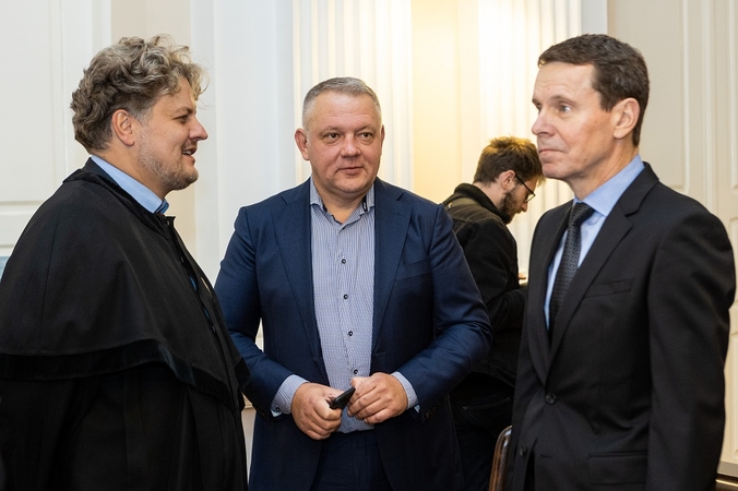 Eligijus Masiulis (viduryje) ir Raimondas Kurlianskis (dešinėje)