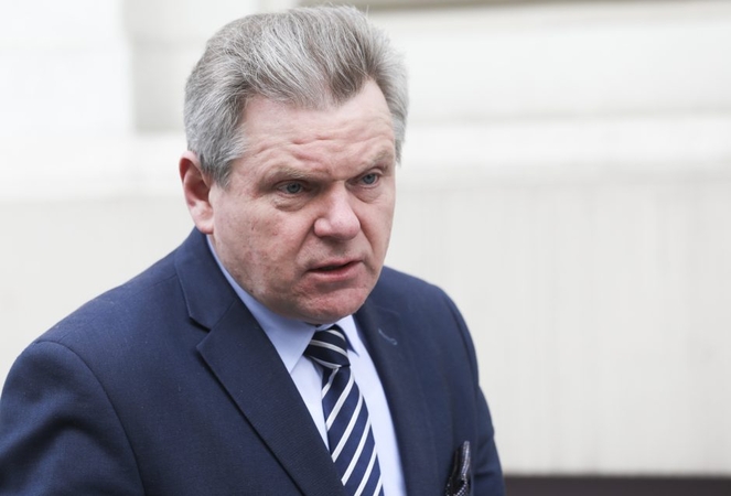 Prokurorai ragina J. Narkevičių atšaukti finansavimą kelio į Aluoną remontui