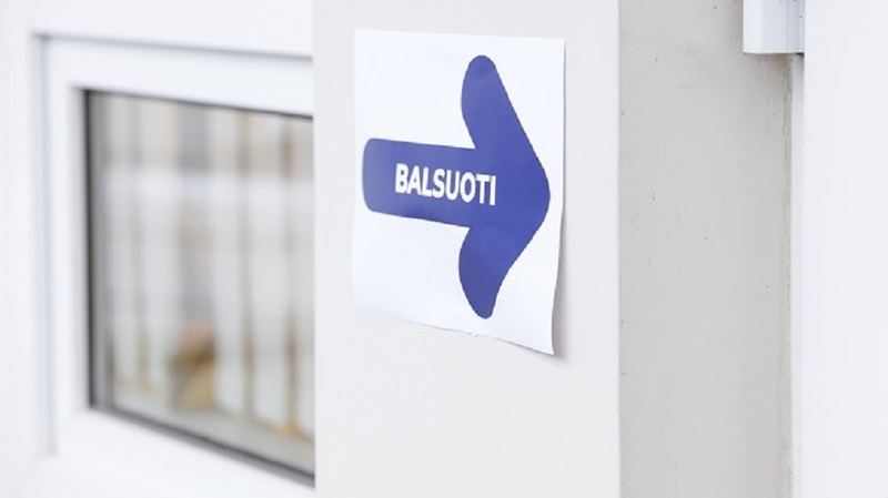 Pasiūlymas: KU studentai gavo netikėtą pasiūlymą sudalyvauti seminare, kuris yra vieno kandidato į prezidentus rinkiminė agitacija.
