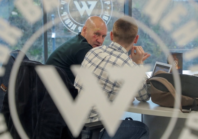 „Wagner“ išnaudoja kalinius kaip karo mėsą: liepia bėgti į priekį be šalmų ir šarvų