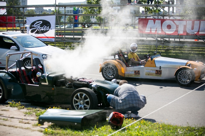 Savaitgalį Vilniuje karaliauja automobilių ir motociklų sportas