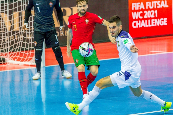Pasaulio salės futbolo čempionato dvyliktoji diena: įvarčių lietus ir pirmasis pratęsimas