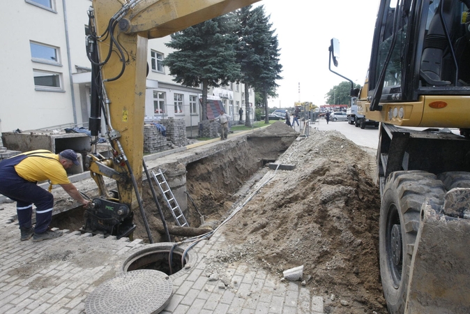 Šilumos trasų atnaujinimą trikdo ne tik lietus