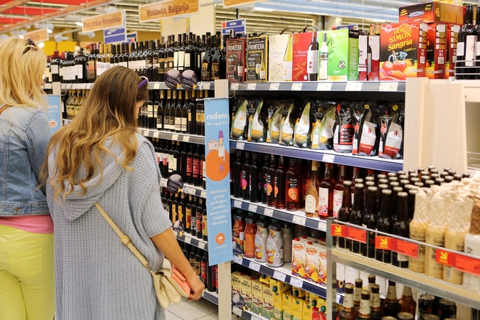 Rugsėjo 2-ąją alkoholį pardavinės beveik visi prekybos tinklai