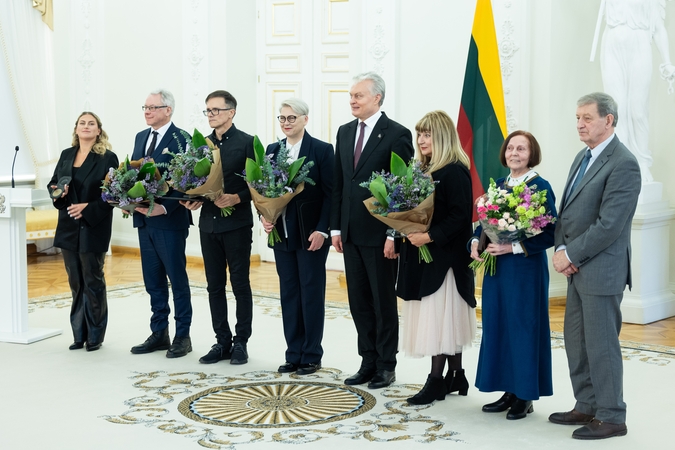 Prezidentūroje įteiktos Nacionalinės kultūros ir meno bei Jono Basanavičiaus premijos