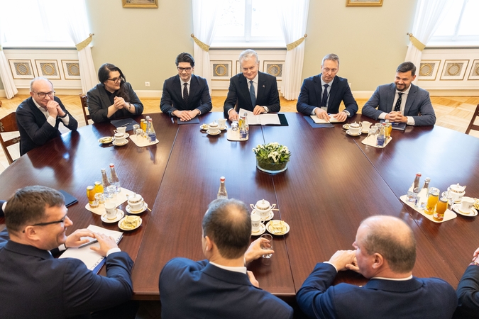 Prezidento susitikimas su partijų lyderiais: ką sutarė