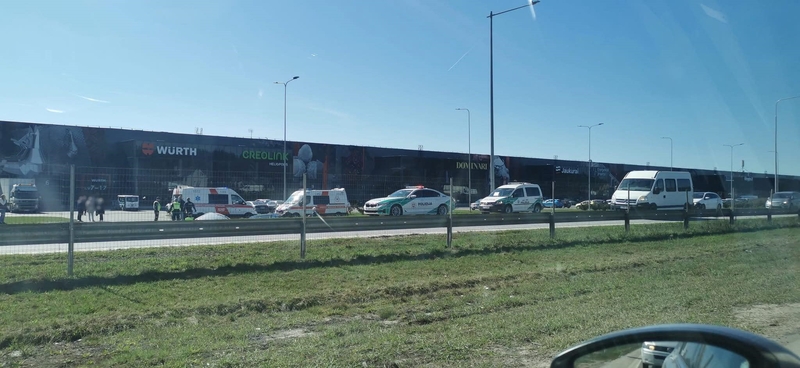 Kauno rajone taranuoti kelininkai, mieste – skaudus neapsižiūrėjimas aikštelėje