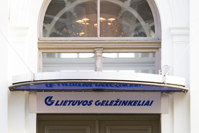 „Lietuvos geležinkelius“ paliko Turto valdymo centro direktorė