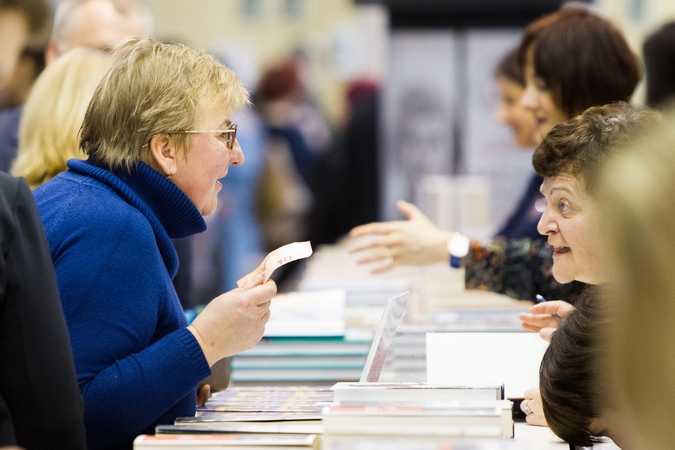 Literatūrinio vyksmo tendencijos: nuo knygų klubų iki netradicinių skaitymo erdvių