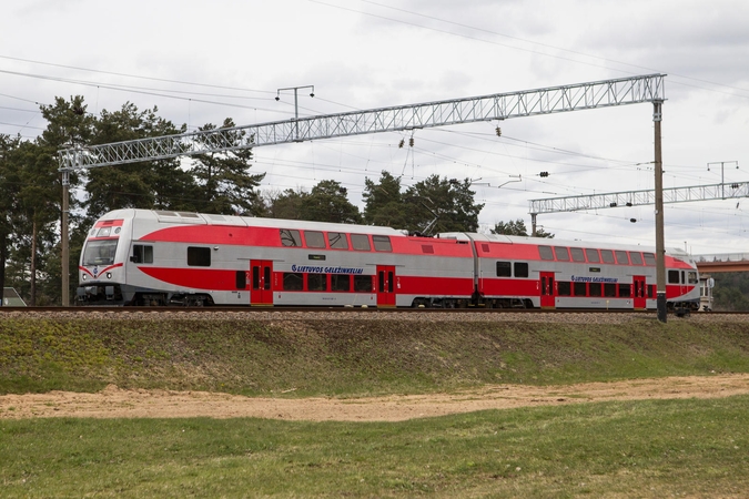 Nuo sekmadienio keisis traukinių tvarkaraščiai