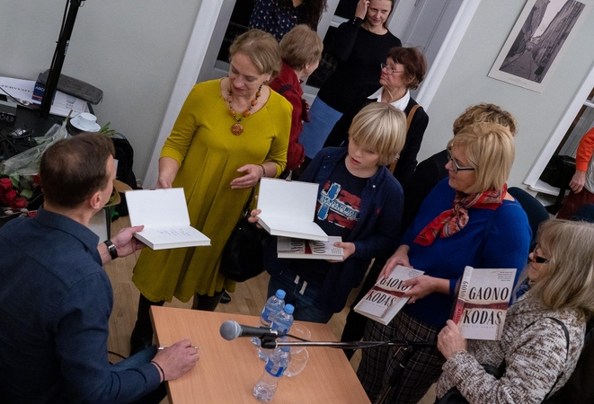 Knygą pristatęs R. Sabas: tai – Lietuvos istorija, kurios nežino lietuviai