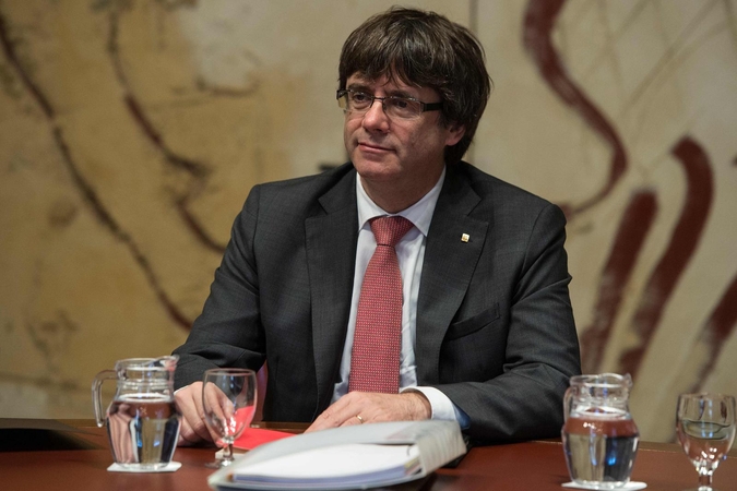 Carlesas Puigdemont'as 