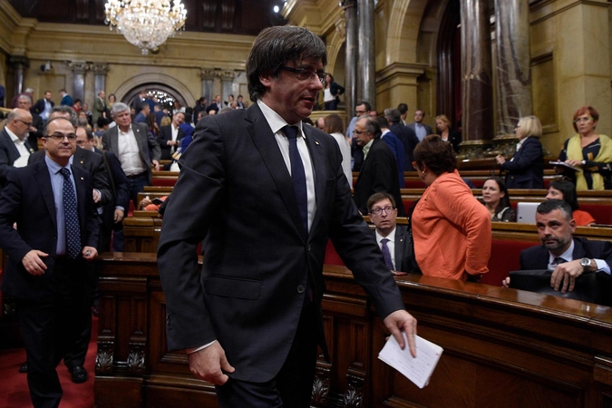 Carlesas Puigdemont'as