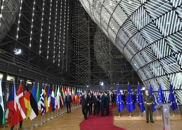 ES lyderiai leido pradėti naują „Brexit“ derybų etapą