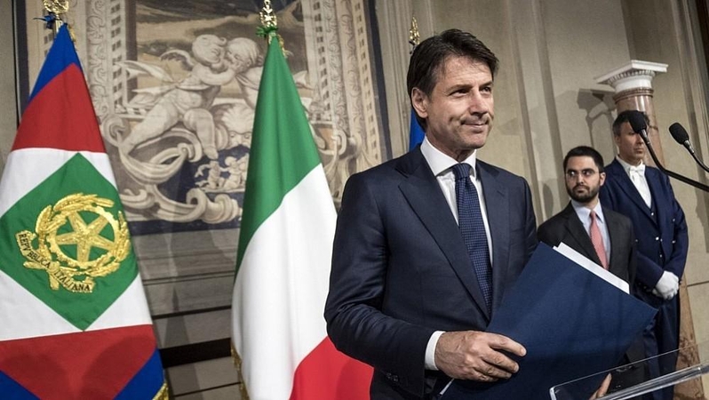 Italijos populistai paskutinę minutę pasiekė susitarimą, atvėrusį kelią į valdžią