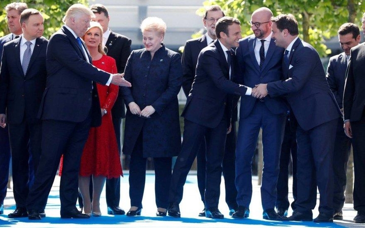 Donaldas Trumpas (antras iš kairės) ir Dalia Grybauskaitė (viduryje)