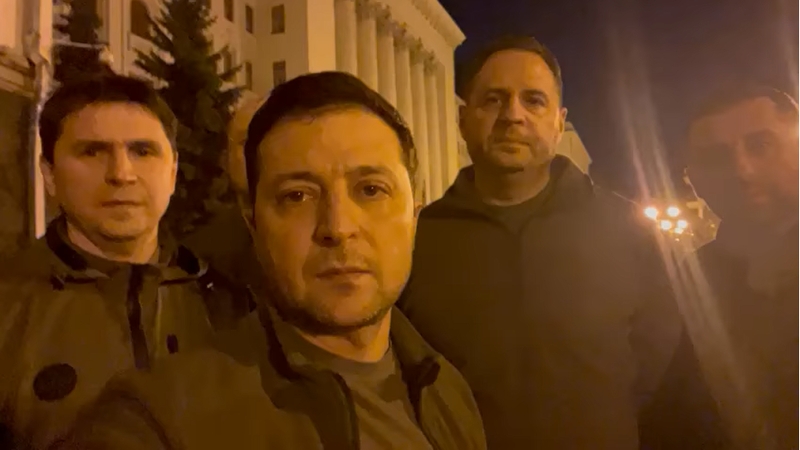 V. Zelenskis vėl kreipėsi į tautą tiesiai iš Kijevo gatvės