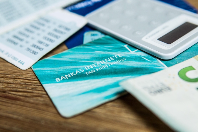 Nemalonus netikėtumas: kažkas iššlavė klaipėdiečio banko sąskaitą