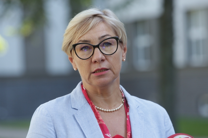 Nuostata: J.Šiugždinienė pažadėjo ukrainiečių mokyklai visokeriopą pagalbą.