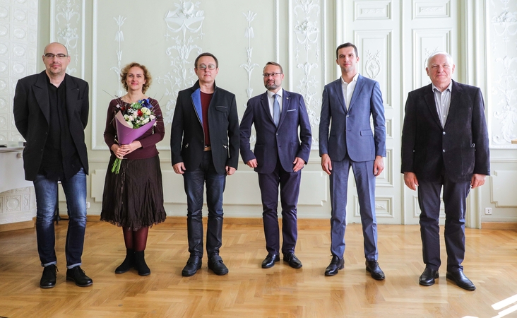 Šešiems kūrėjams įteikti svarbiausi Kultūros ministerijos apdovanojimai