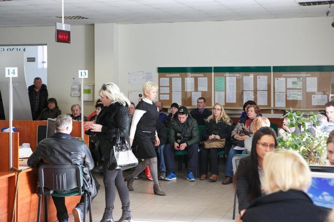 Kuriamas privačių interesų registras primins valdininkams pateikti deklaracijas