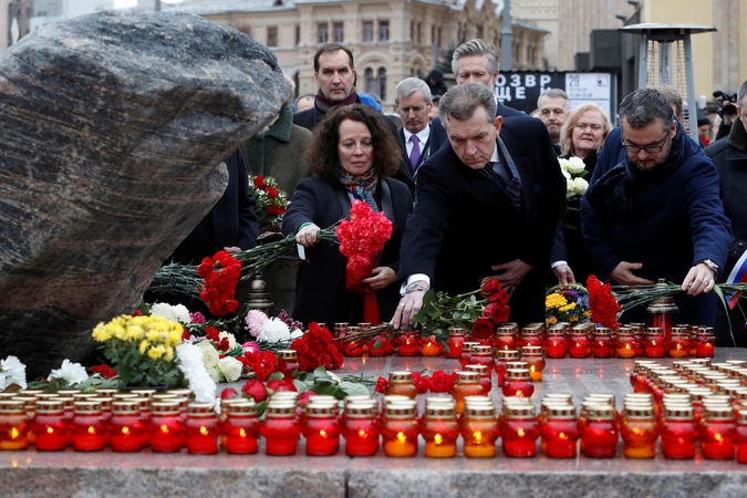 Europos Sąjungos šalių diplomatai Maskvoje pagerbė sovietų teroro aukas