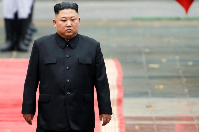 Kim Jong Unas po žlugusio susitikimo su D. Trumpu susitiko su Vietnamo lyderiais