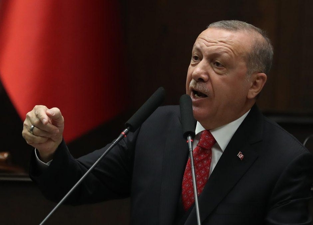 R. T. Erdoganas nežada atsisakyti kontrakto pirkti rusiškas raketas