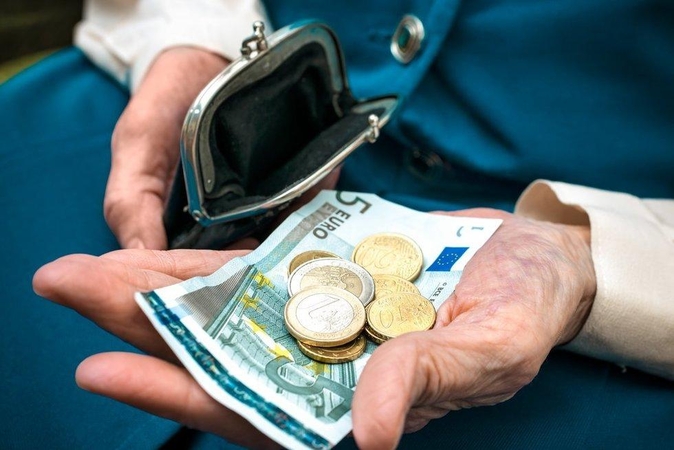Vilniuje ir Kaune jau išnešiota 80 proc. likusių pensijų
