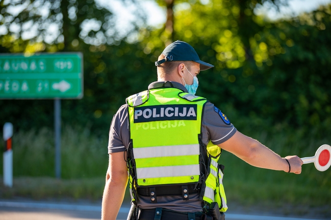 Klaipėdoje – pažeidėjų bumas: užfiksuota 13 girtų vairuotojų, lakstūnas lėkęs 204 km/val. greičiu