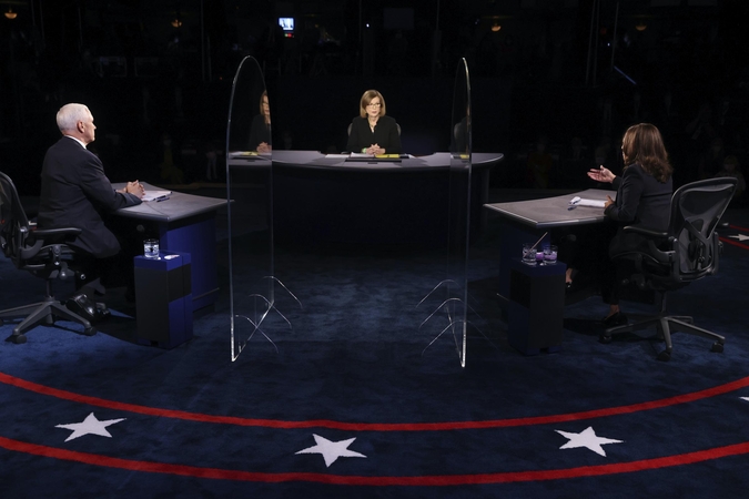 Per civilizuotus debatus K. Harris užsipuolė D. Trumpo „nesėkmę“ kovojant su virusu