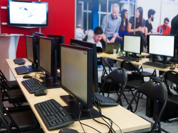 Lietuvoje sutriko interneto ryšys: tiekėjai aiškinasi priežastis