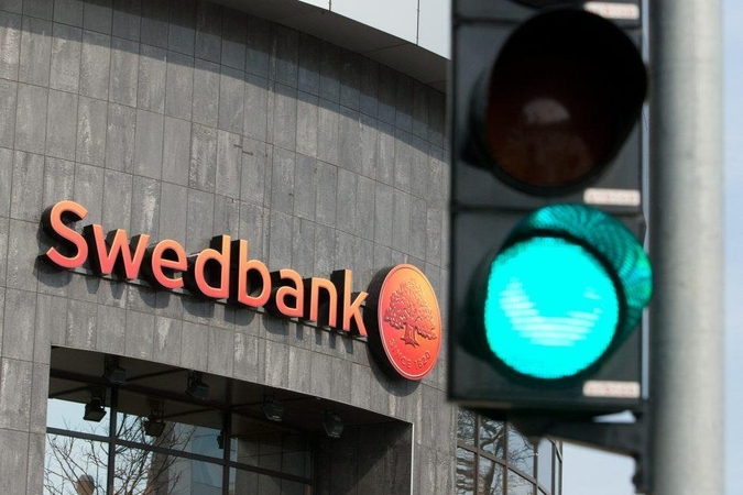 „Swedbank“ valdybos pirmininkas: pinigų plovimo skandalas – rimta problema