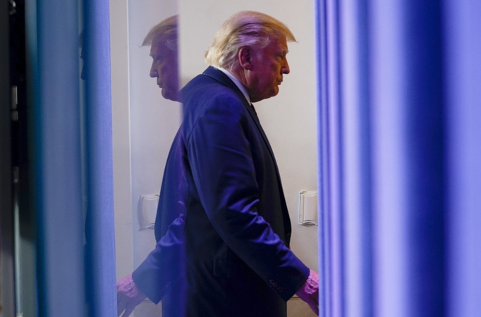 D. Trumpas vadovaus Izraelio, Bahreino ir JAE taikos ceremonijai