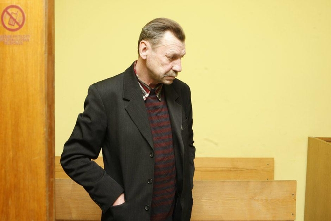 Sunkiu moters sužalojimu ir apiplėšimu kaltinamas vyras bandys įrodyti esąs nekaltas