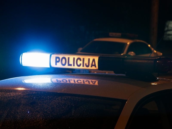 Nuo pareigūnų sprukęs vairuotojas sukūrė legendą: teigė, kad jo automobilis buvo pavogtas