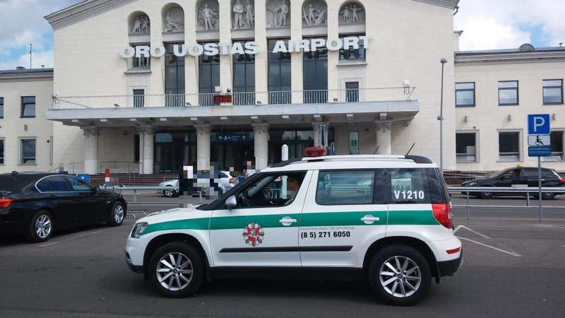 Iš lėktuvo – į areštinę: Vilniaus oro uoste sučiuptas penkis metus ieškotas uteniškis