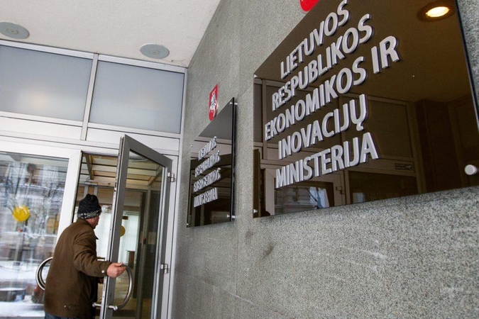 Verslo atstovai nesutaria, ar krizės metu reikia naujo ekonomikos ministro