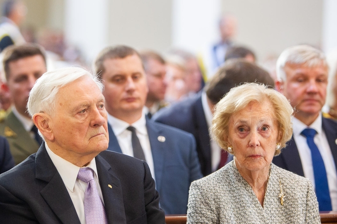 A. Adamkienė švenčia 93-ąjį gimtadienį: svajonė – tvirtai atsistoti ant kojų