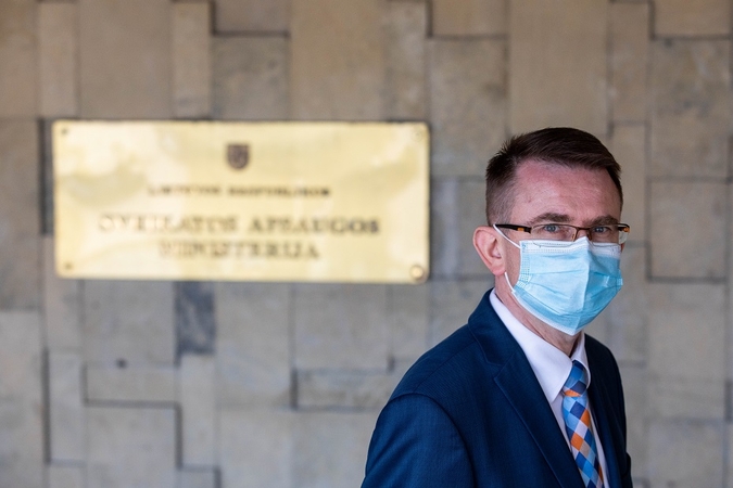 A. Dulkys apie pandemijos valdymą: kartais jaučiu, kad bandoma uždėti geležines kurpaites