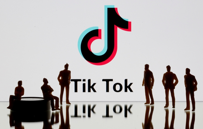„Microsoft“ ketina įsigyti socialinį tinklą „TikTok“