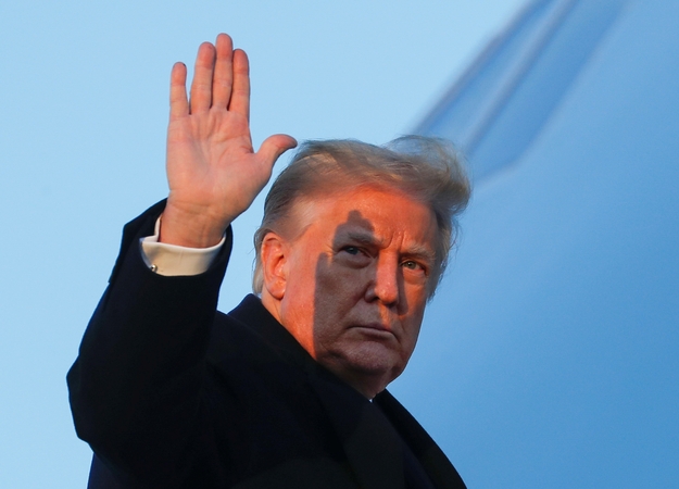 D. Trumpas pažers kritikos dėl jo paskyrų socialiniuose tinkluose blokavimo