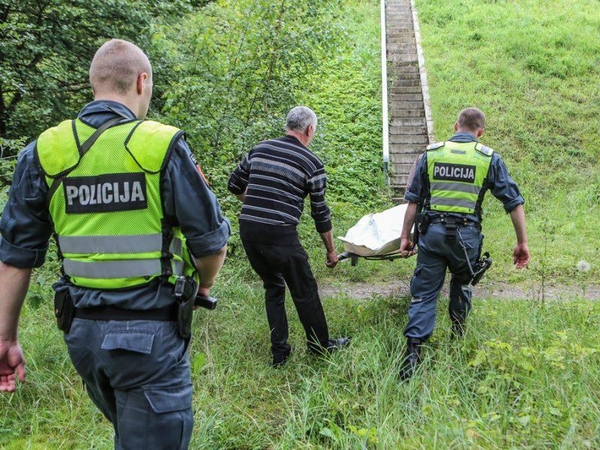 Marijampolėje prie upelio rastas vyro lavonas