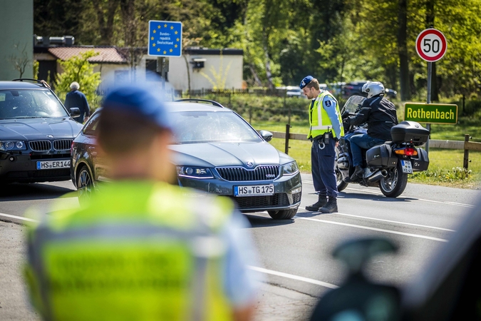 Nyderlandai vėl uždraudė į šalį patekti atvykėliams iš Serbijos ir Juodkalnijos