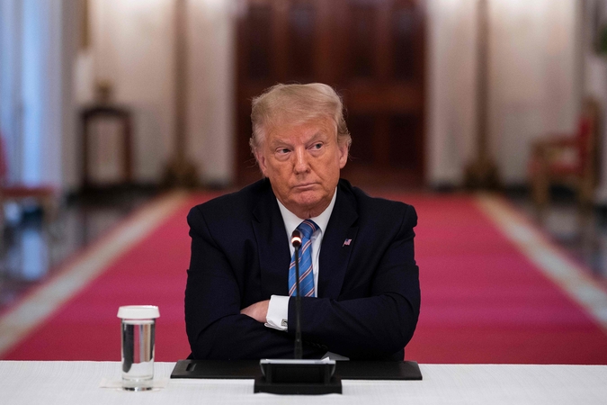 D. Trumpas nesutinka su A. Fauci epidemiologinės padėties JAV vertinimu