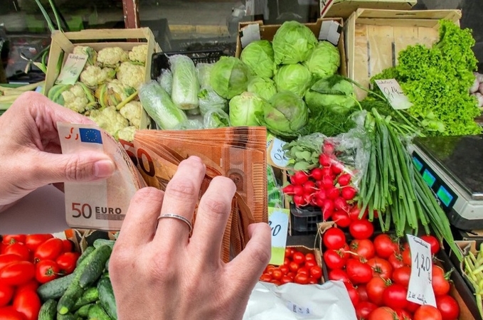 Meras B. Markauskas pareikalavo atšaukti Gargždų turgaus keliamas kainas: jos žlugdo prekybininkus
