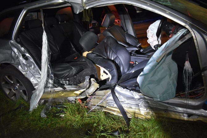 Klaipėdoje apvirto neblaivaus vairuotojo automobilis: vyras pabėgo iš įvykio vietos